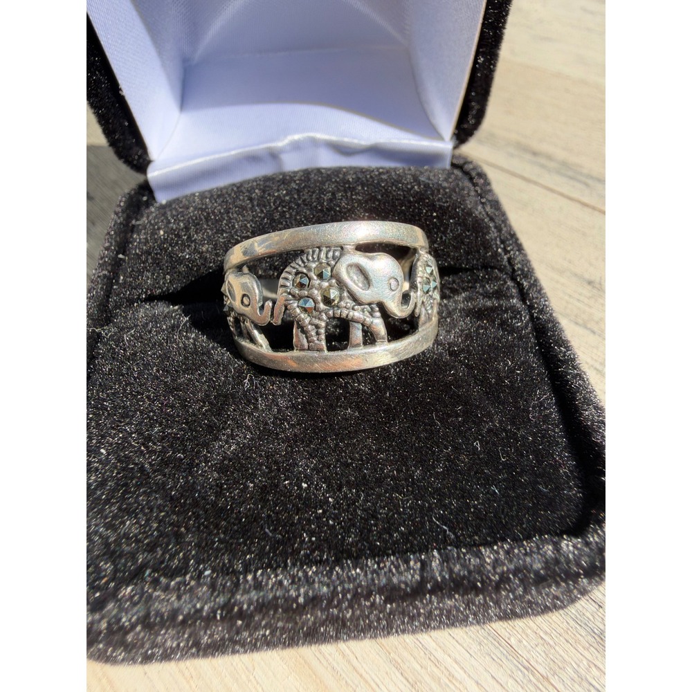 Vintage 925 Sterling Silver Marcasite Elephant Parade Wide Band Ring Size 6.25